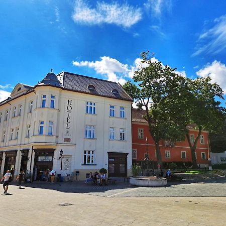 Hotel Domus Collis Дьёр Экстерьер фото