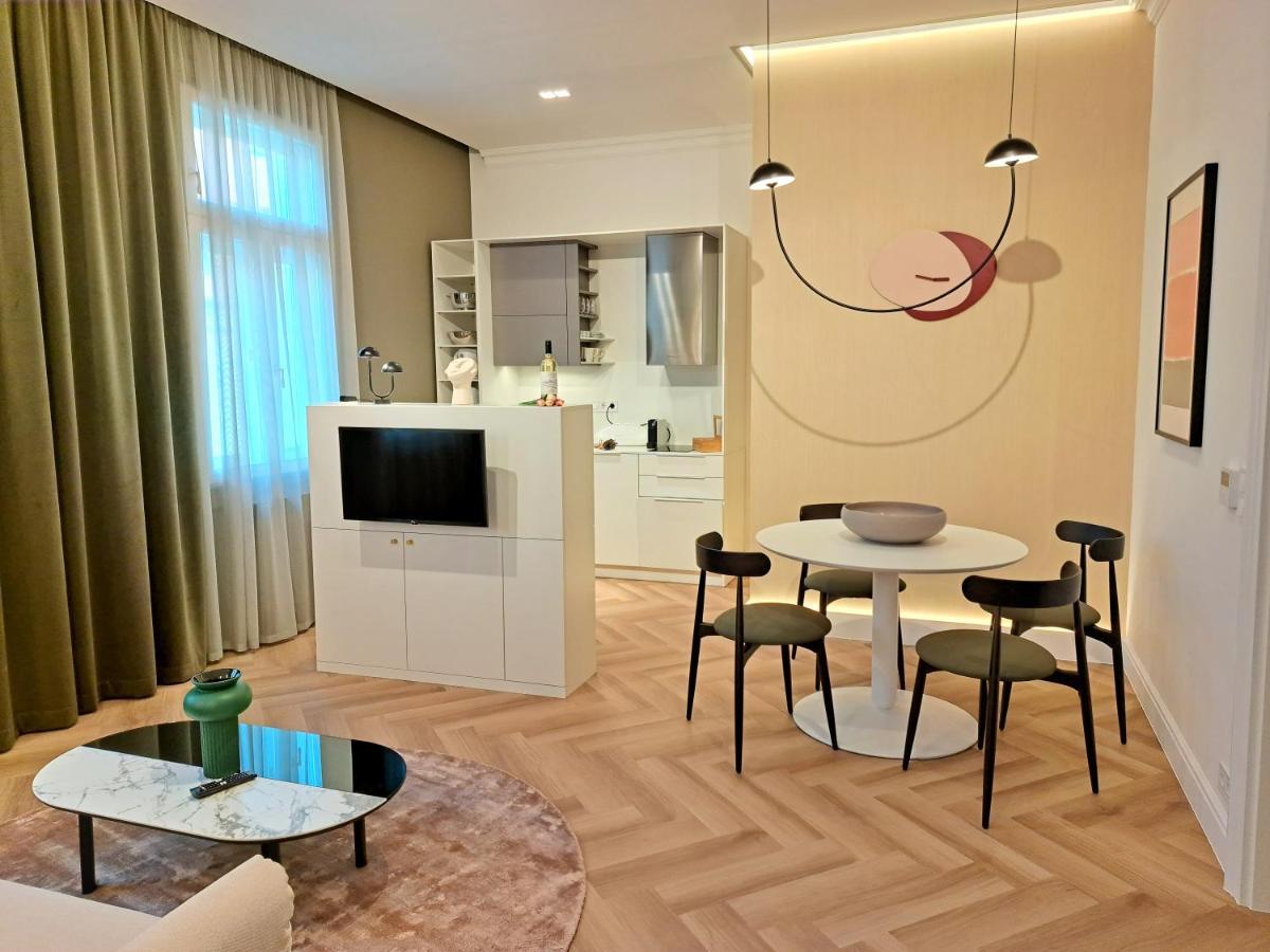 Hotel Domus Collis Дьёр Экстерьер фото